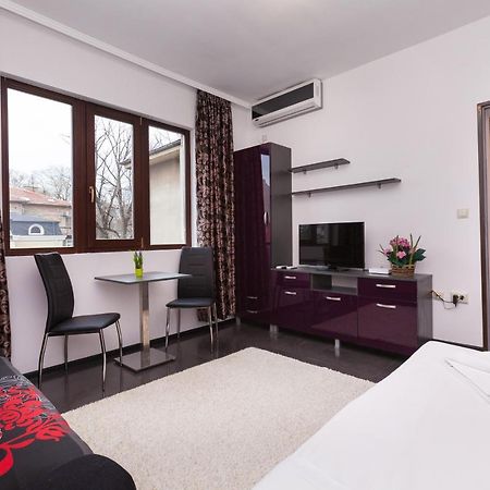 Central Beach Guest Rooms Burgaz Dış mekan fotoğraf