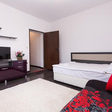 Central Beach Guest Rooms Burgaz Dış mekan fotoğraf