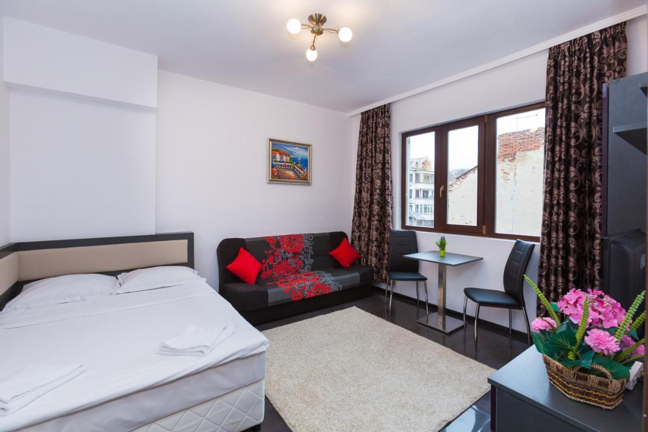 Central Beach Guest Rooms Burgaz Dış mekan fotoğraf